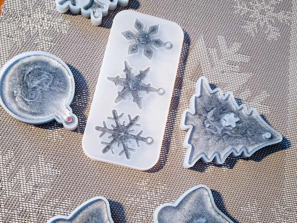 gift pendant made of Epoxy Resin