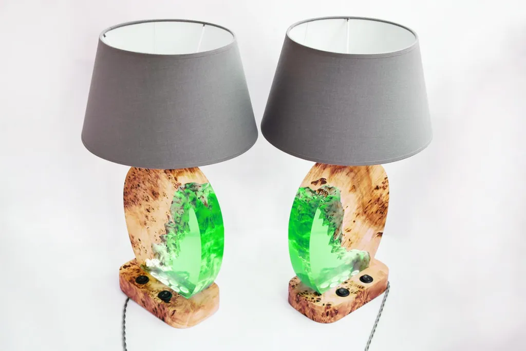 lamp with Epoxy Resin to pour green lamp with Epoxy Resin to pour green